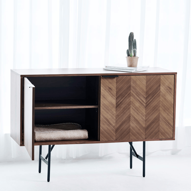 Alla Buffet Table