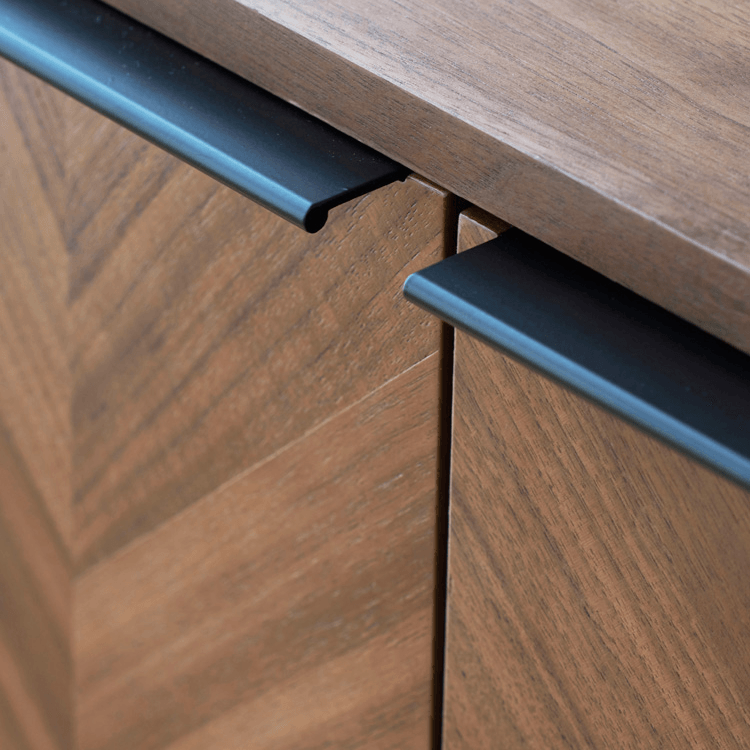 Alla Buffet Table