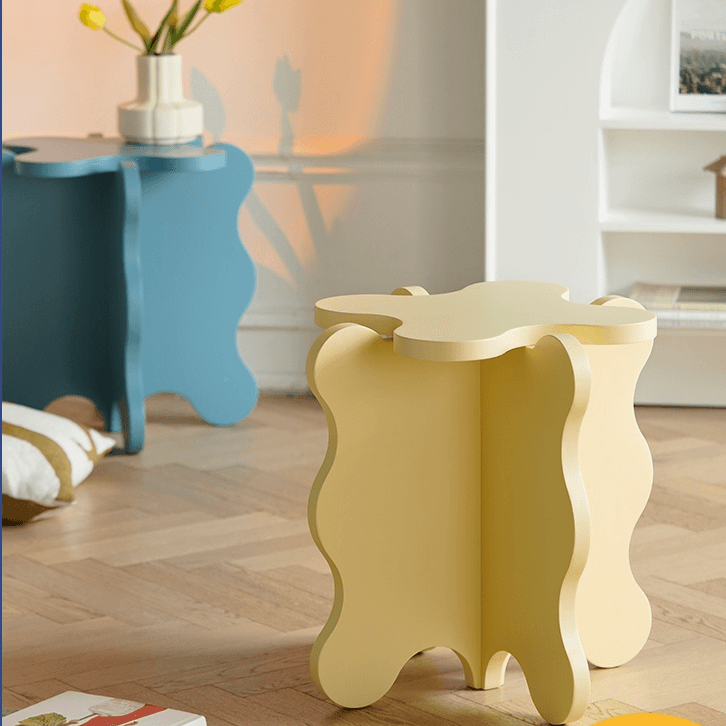 Amando Petal Sidetable