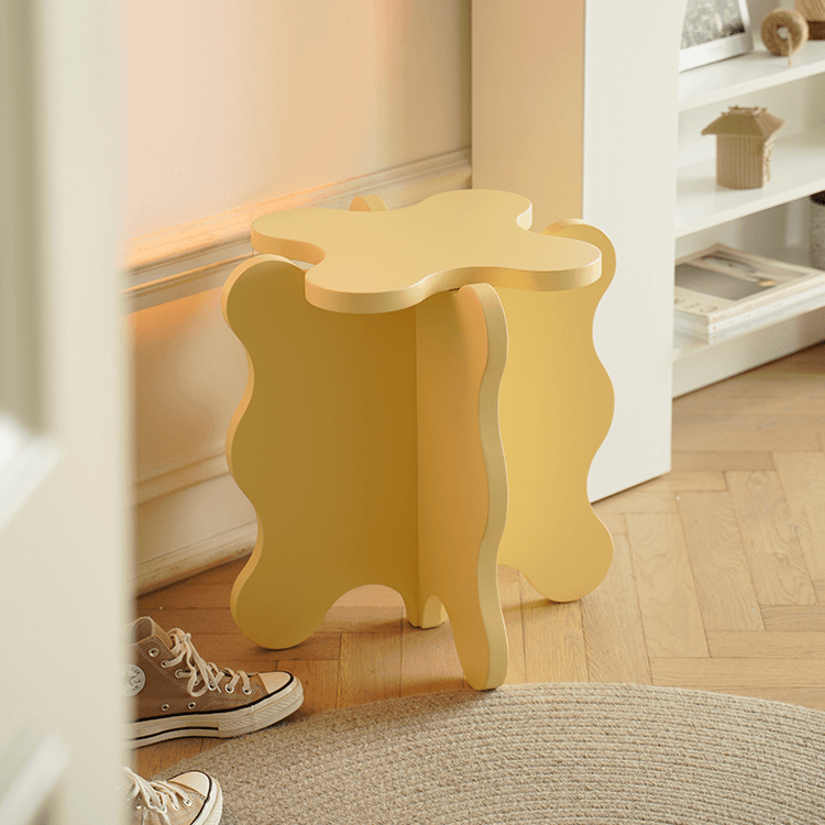 Amando Petal Sidetable