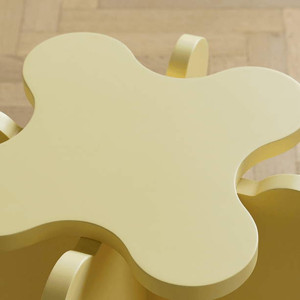 Amando Petal Sidetable