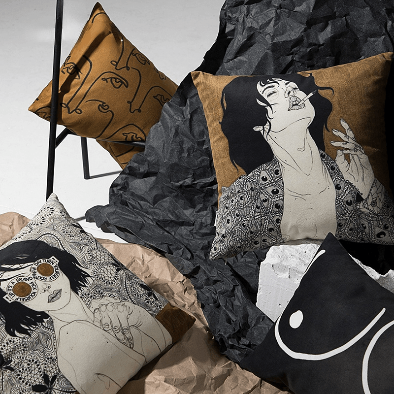 Bela illustration Pillow Cover & Insert