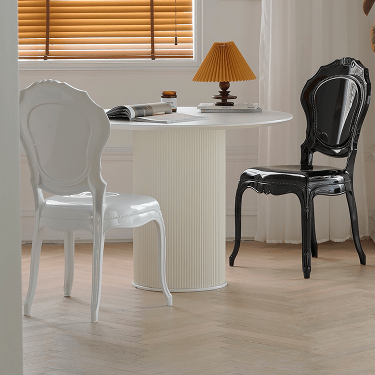 Bernardino Vintage Round Table
