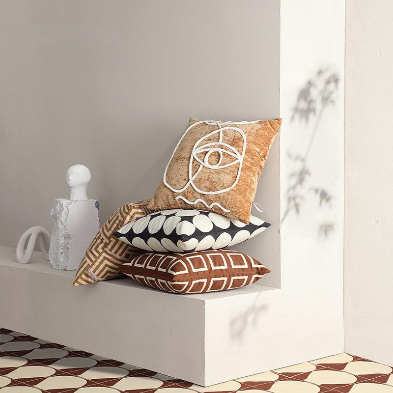 Dorottya Style Pillow Cover & Insert