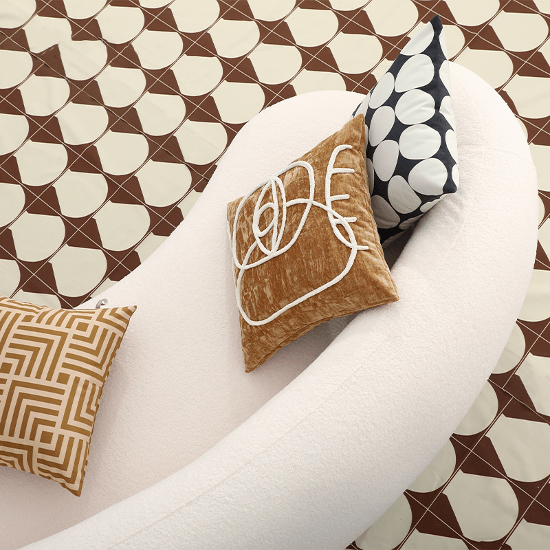 Dorottya Style Pillow Cover & Insert