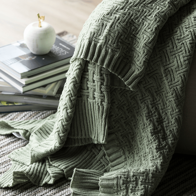 Evelyn Textured Blanket