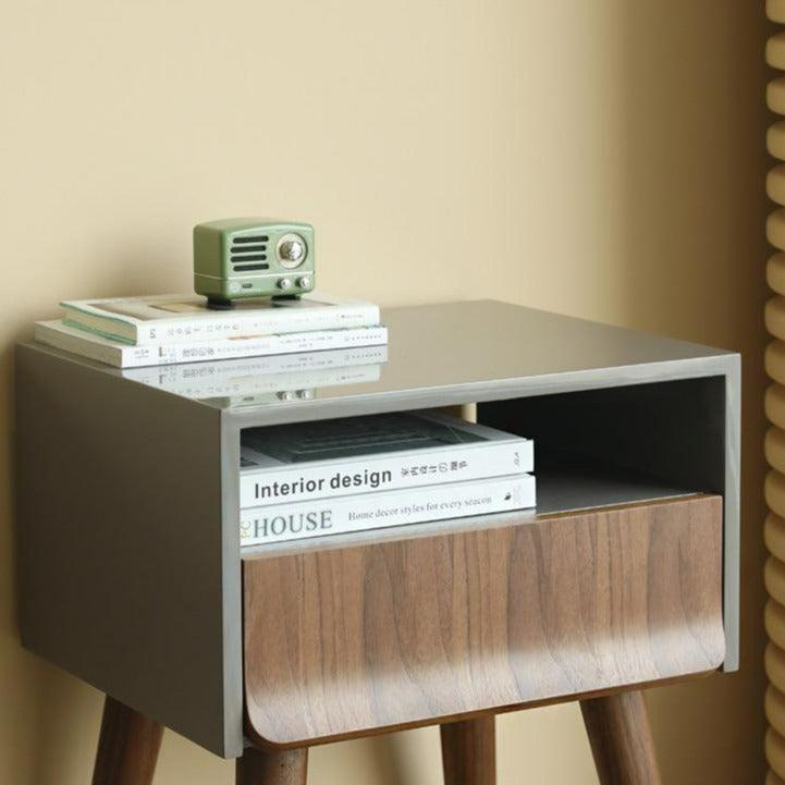 Gizi Nightstand