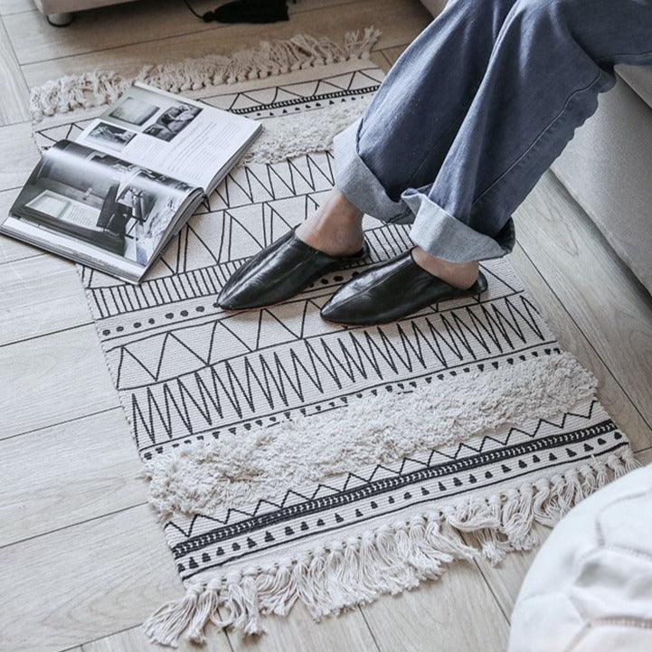 Jadwiga Abstract Handmade Area Rug